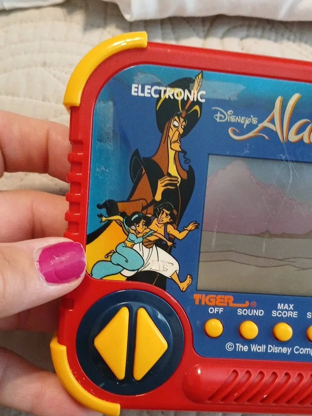 VINTAGE 1990 TIGER Disney Aladdin Handheld Electronic Game